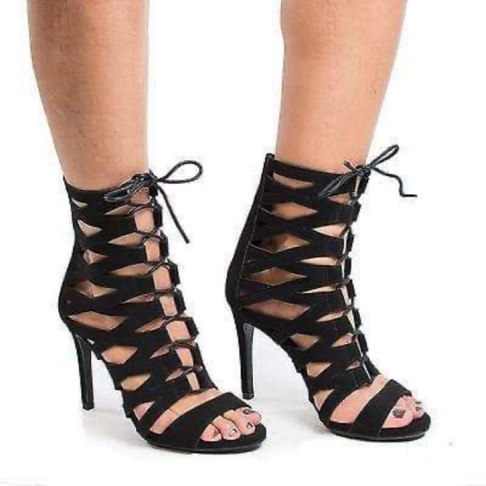 Delicious Black Gladiator Heels